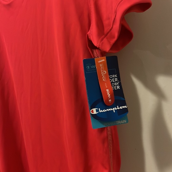 Champion. Sweat resistant red pink t shirt. - Picture 4 of 4